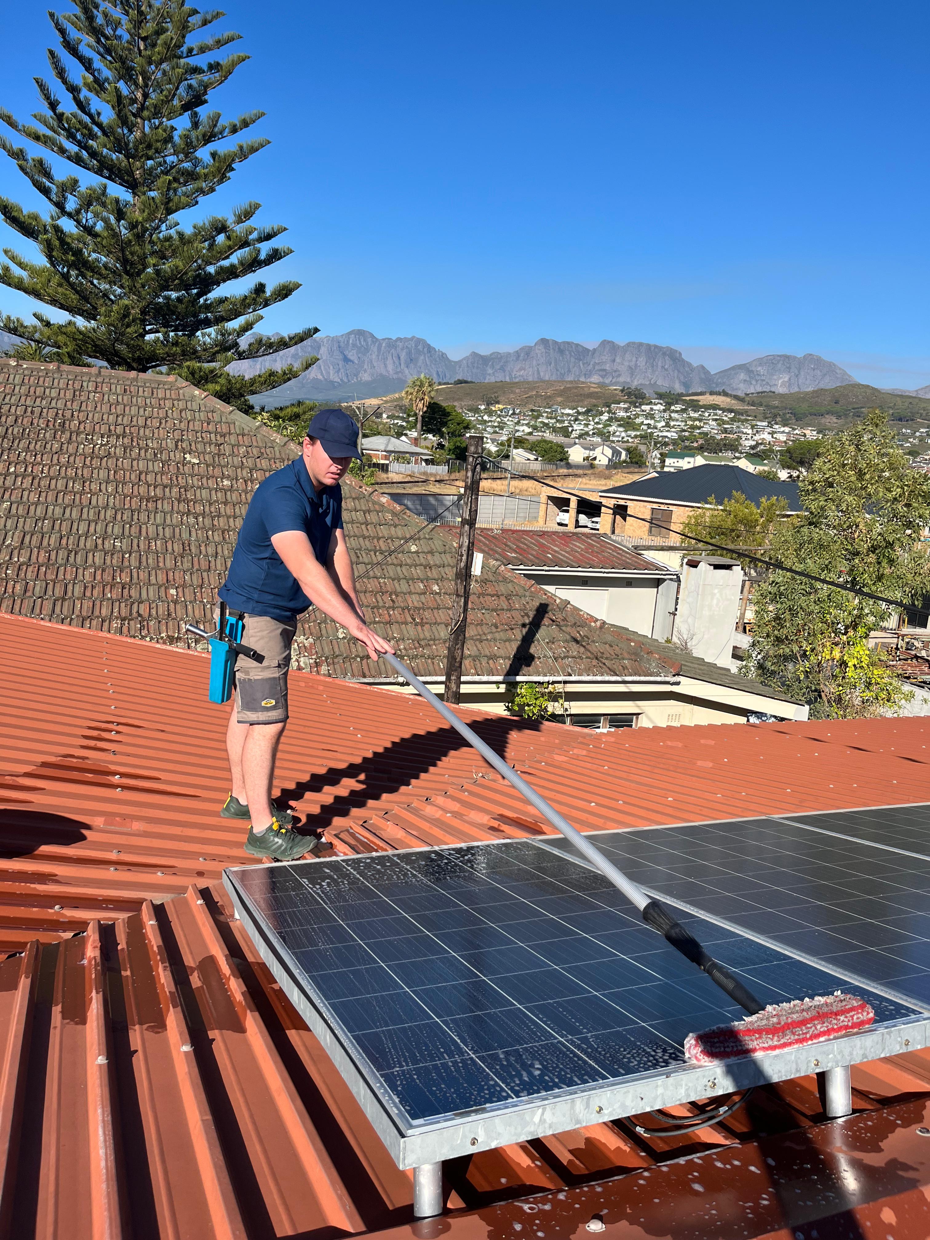 Solar panel cleaning Helderberg with pure water